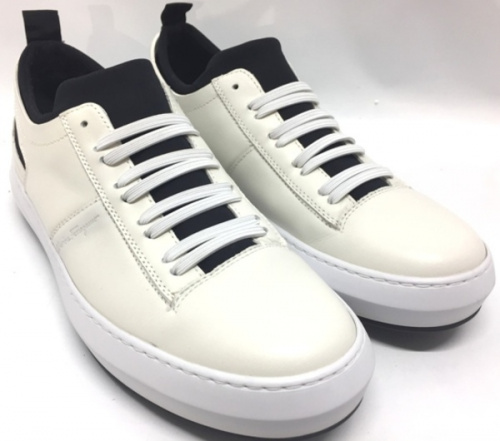 スニーカーのSalvatore Ferragamo