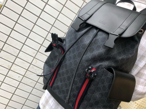 メンズファッションのGUCCI