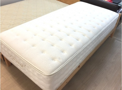 中古 ベッドのコスパ◎家具