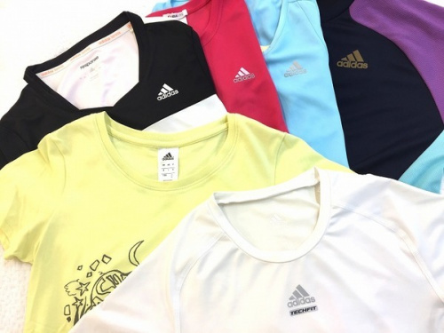 スポーツ用品のadidas