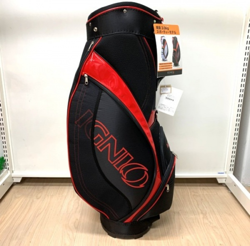 スポーツ用品のゴルフ