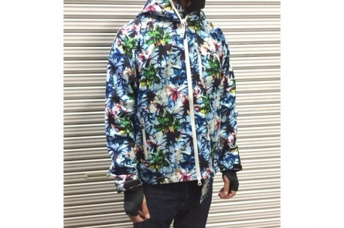 トップスのジャケット