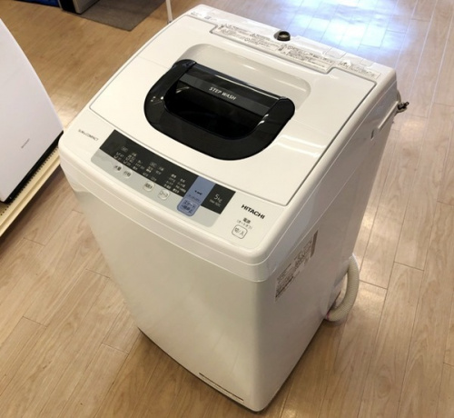 家事家電の全自動洗濯機