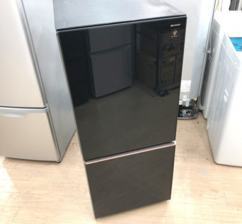 キッチン家電の冷蔵庫