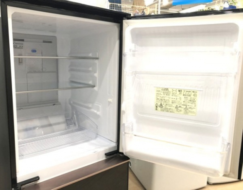 冷蔵庫の2ドア冷蔵庫