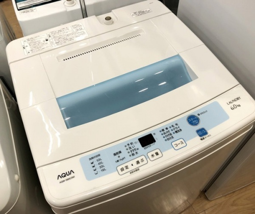 全自動洗濯機のAQUA（アクア）
