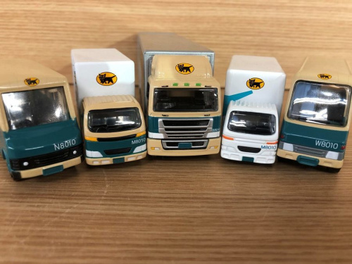 ヤマト運輸 ミニカー セット Amazon | ヤマト 運輸 クロネコ ヤマト 大型トラック 10t車 ミニカー