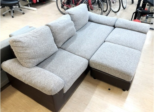 生活家具のカウチソファー
