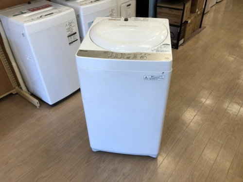 家事家電の全自動洗濯機