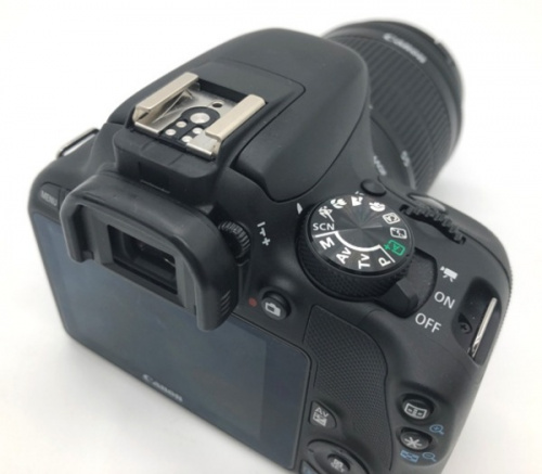 デジタルカメラ 一眼レフのCANON キャノン
