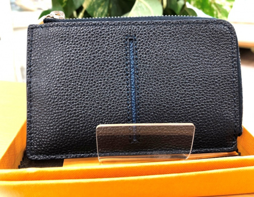 L字ジップカードコインケースのTODS（トッズ）