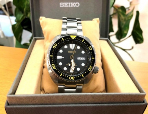 腕時計の腕時計