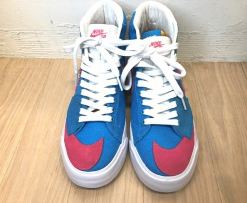 スニーカーのハイカットスニーカー