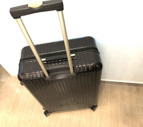 RIMOWAのRIMOWA(リモワ)