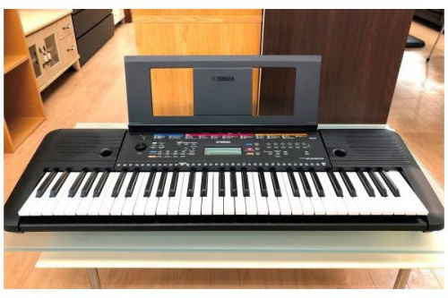 鍵盤楽器のキーボード