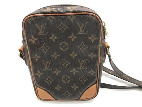 ショルダーバッグのLOUIS VUITTON