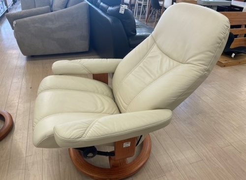 ストレスレスチェアのEkornes(エコーネス)