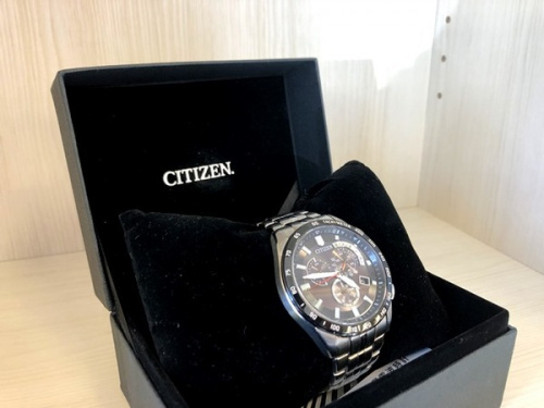 腕時計　メンズのリストウォッチ