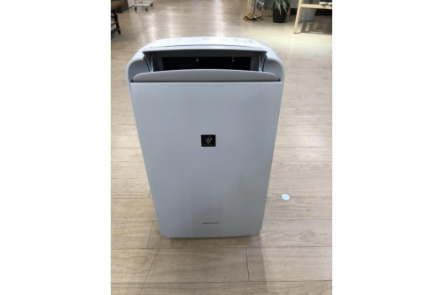 除湿器のSHARP　シャープ