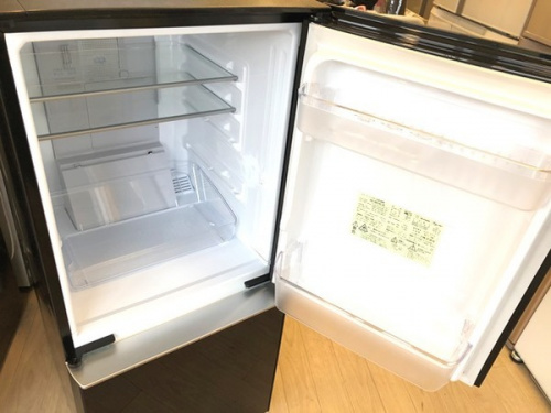 冷蔵庫の2ドア冷蔵庫