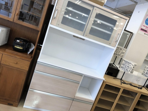 家具のカップボード・食器棚