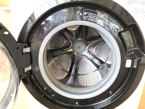 ドラム式洗濯乾燥機のHITACHI（日立）