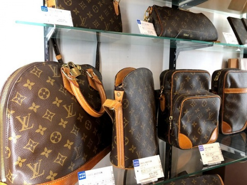 LOUIS VUITTONのルイ・ヴィトン