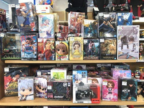 プラレール　トミカのフィギュア　プラモデル