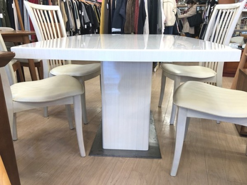 ダイニングセットのシギヤマ家具