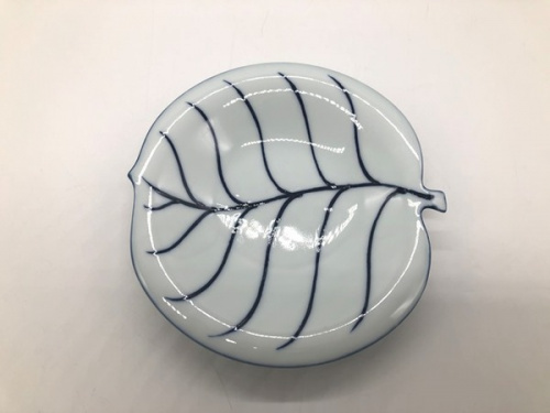 銘々皿の和食器