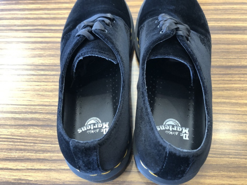 ベルベッドシューズの福岡リサイクルショップ