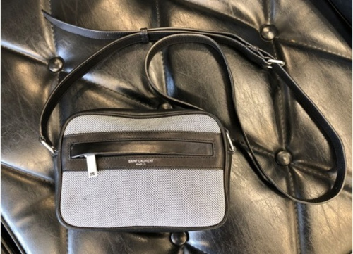 バッグのショルダーバッグ