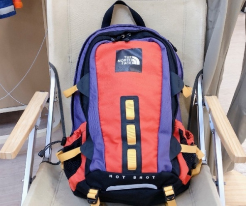 ノースフェイスのホットショット