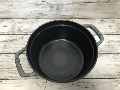 STAUB の福岡リサイクルショップ
