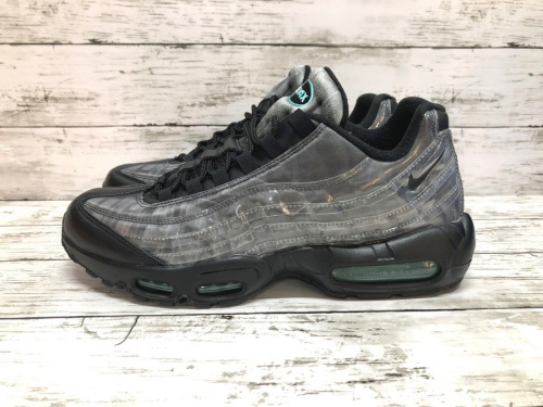 スニーカーのNIKE(ナイキ)