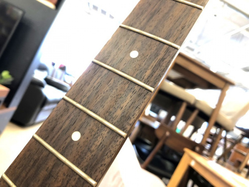 Squierの福岡リサイクルショップ