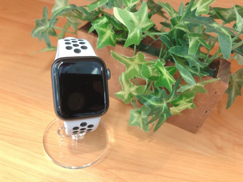 モバイル機器の腕時計