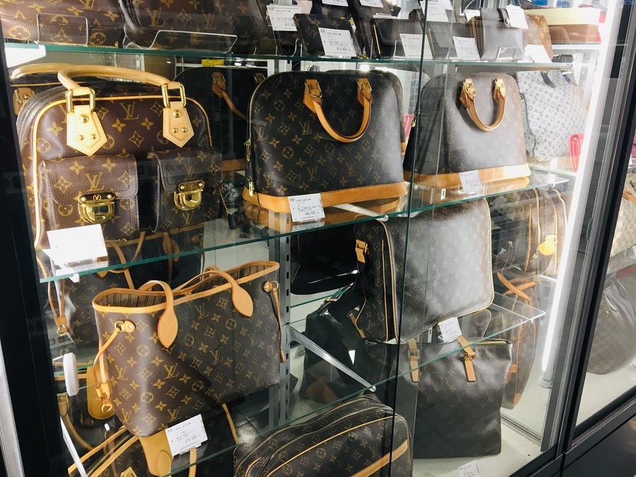 LOUIS VUITTON ルイヴィトン大量展示中！！【トレファク横浜青葉店  