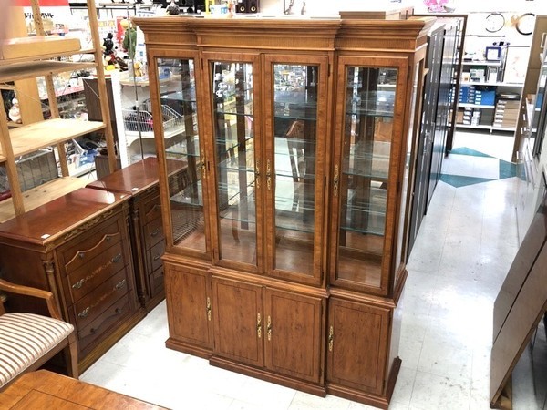 DREXEL HERITAGE (ドレクセルヘリテイジ) キュリオケース 買取入荷