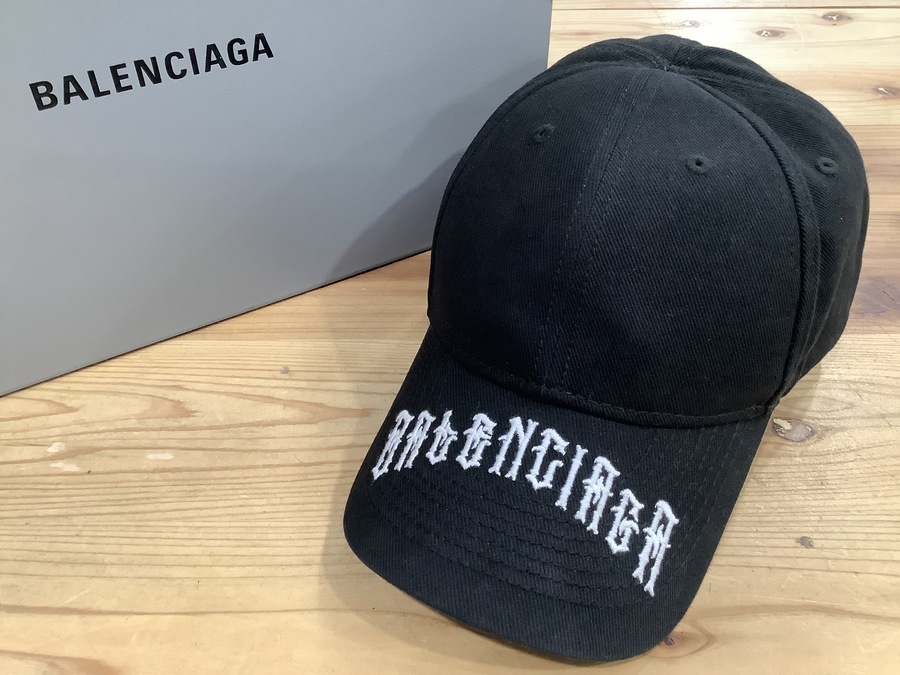 BALENCIAGA(バレンシアガ)タトゥーロゴキャップ入荷致しました