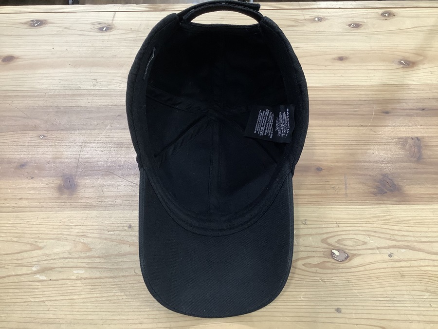 BALENCIAGA(バレンシアガ)タトゥーロゴキャップ入荷致しました