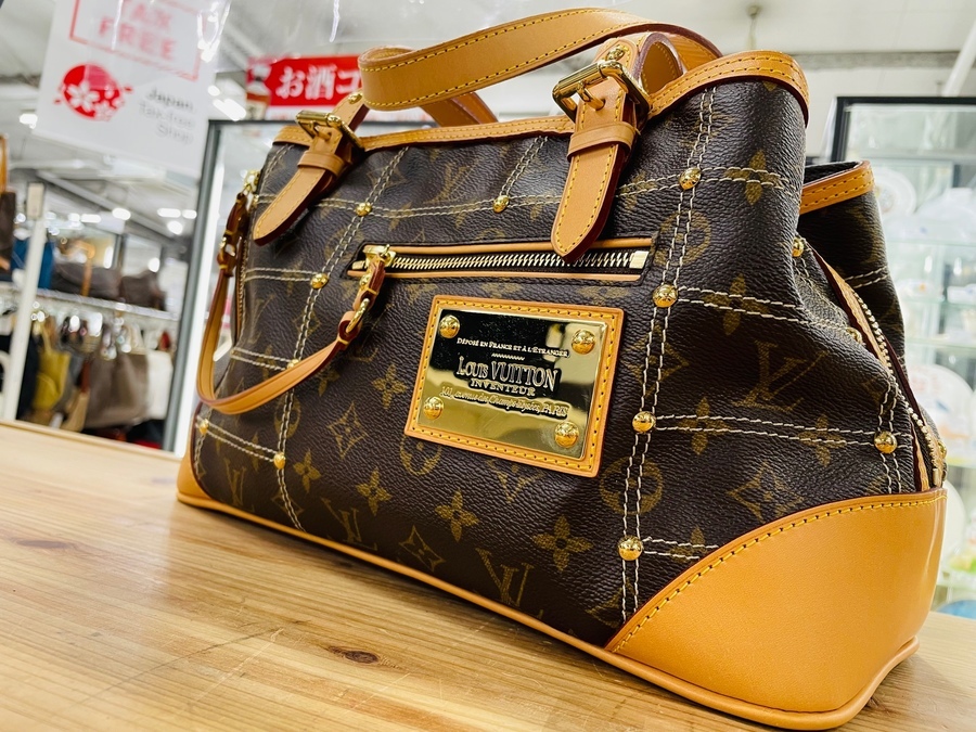 LOUIS VUITTON（ルイヴィトン）のハンドバッグ『モノグラム リヴェット