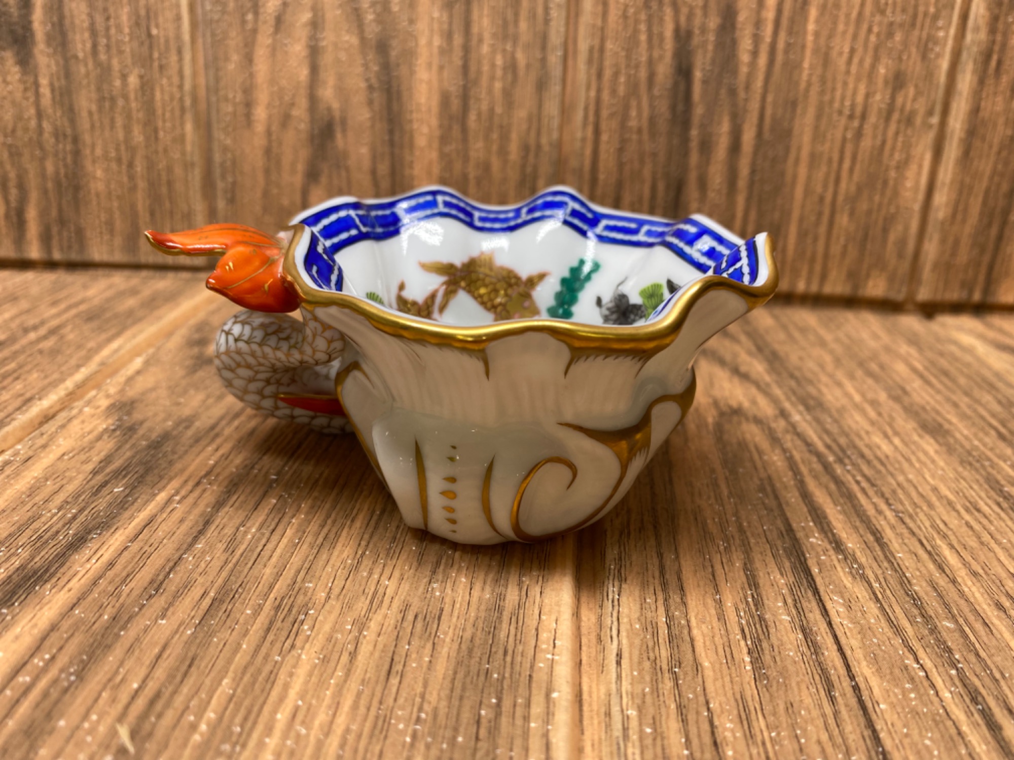 HEREND（ヘレンド)の アッシュトレイ ポワッソンが買取入荷致しました