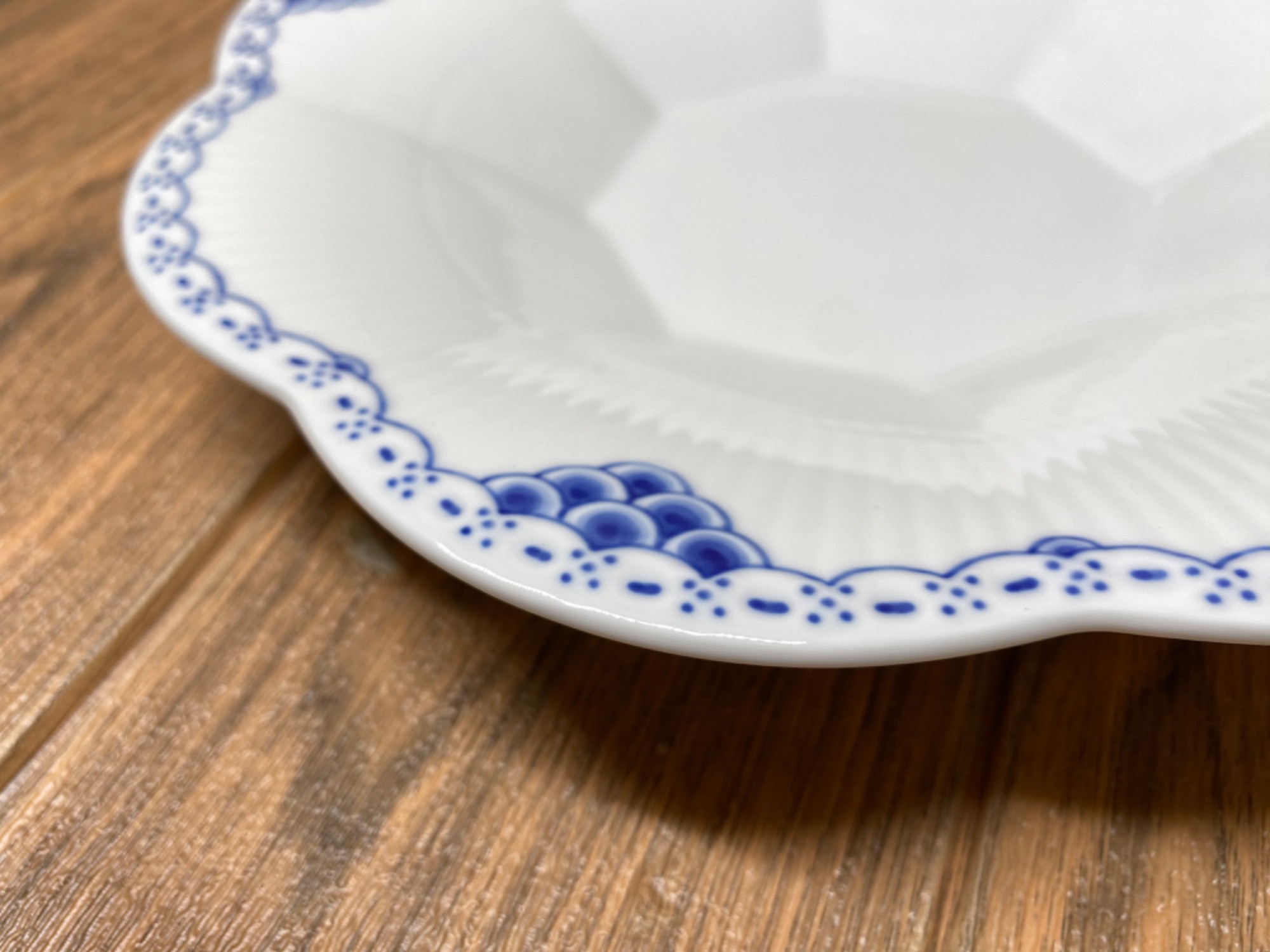 ロイヤルコペンハーゲン　ジュリウス 赤ライン　子供食器　未使用品 2025年最新】ロイヤルコペンハーゲン ジュリアスの人気アイテム