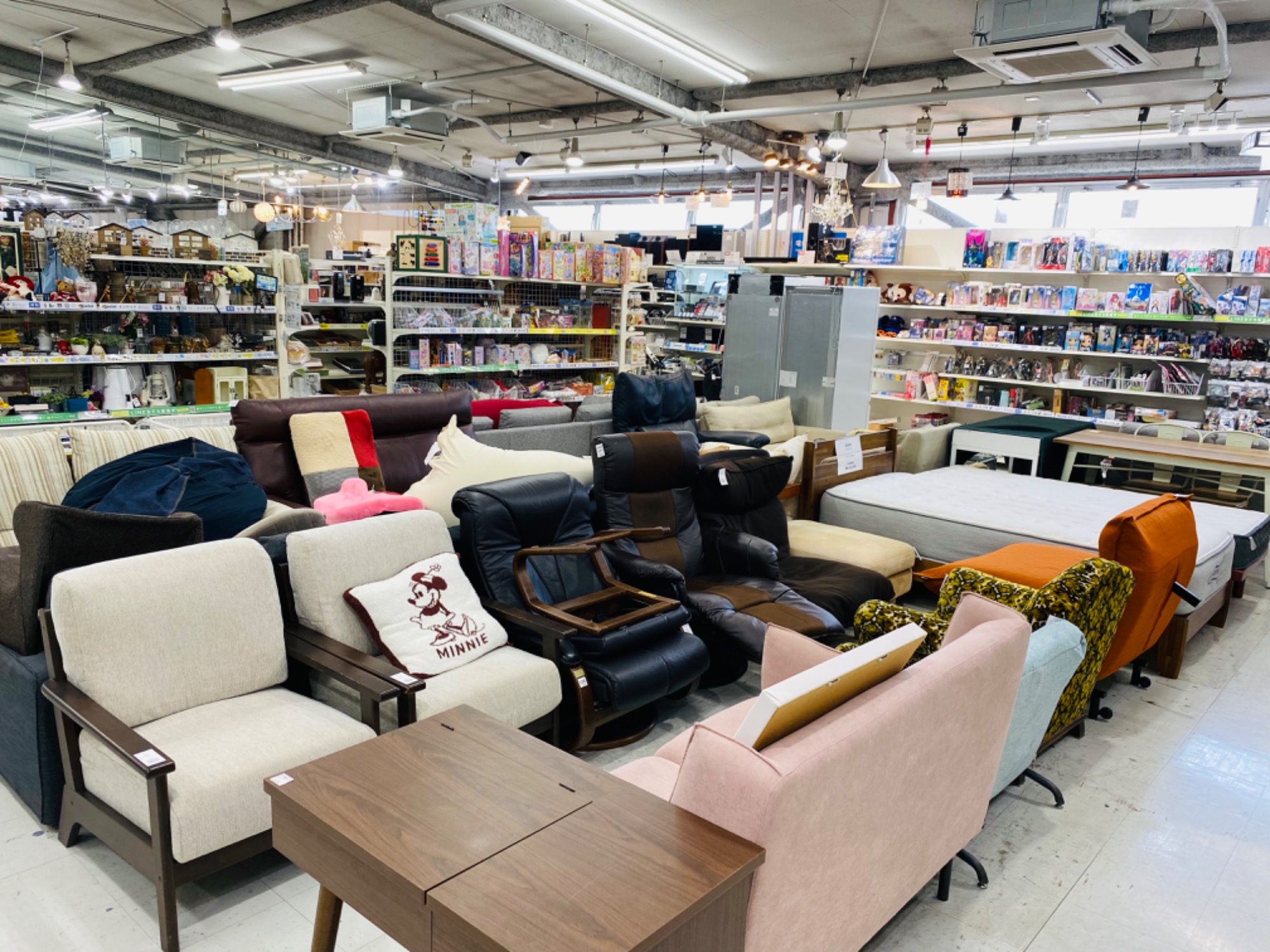 Rubanchou（リュバンシュ）クラシカルアンティーク調 チェストが買取