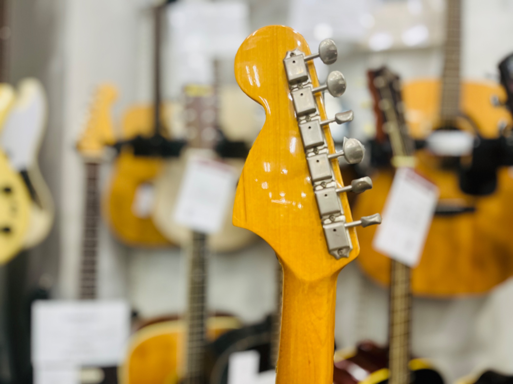 Fender Japan( フェンダージャパン)エレキギター(MG69-65)が Fender Japan( フェンダージャパン)エレキギター(MG69-65)が