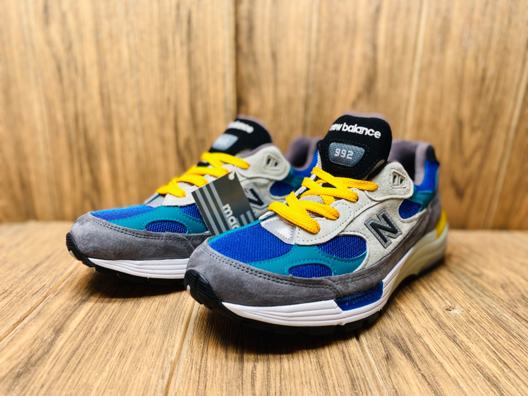 NEW BALANCE(ニューバランス)スニーカー M992RRが買取入荷致しました 