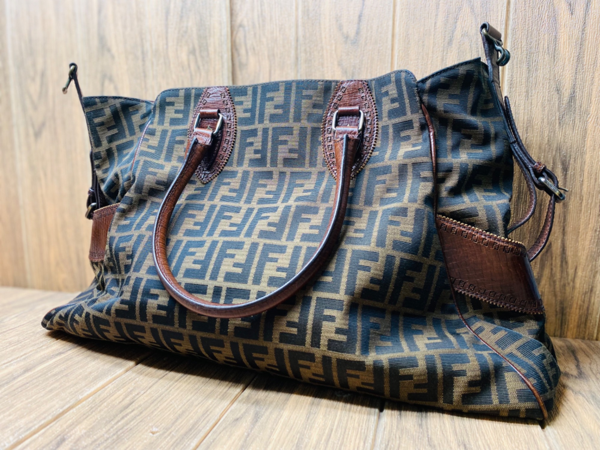 FENDI フェンディ エトニコ ズッカ ハンドバッグ レザー ボストンバッグ FENDI（フェンディ）ボストンバッグ エトニコ が買取入荷しました