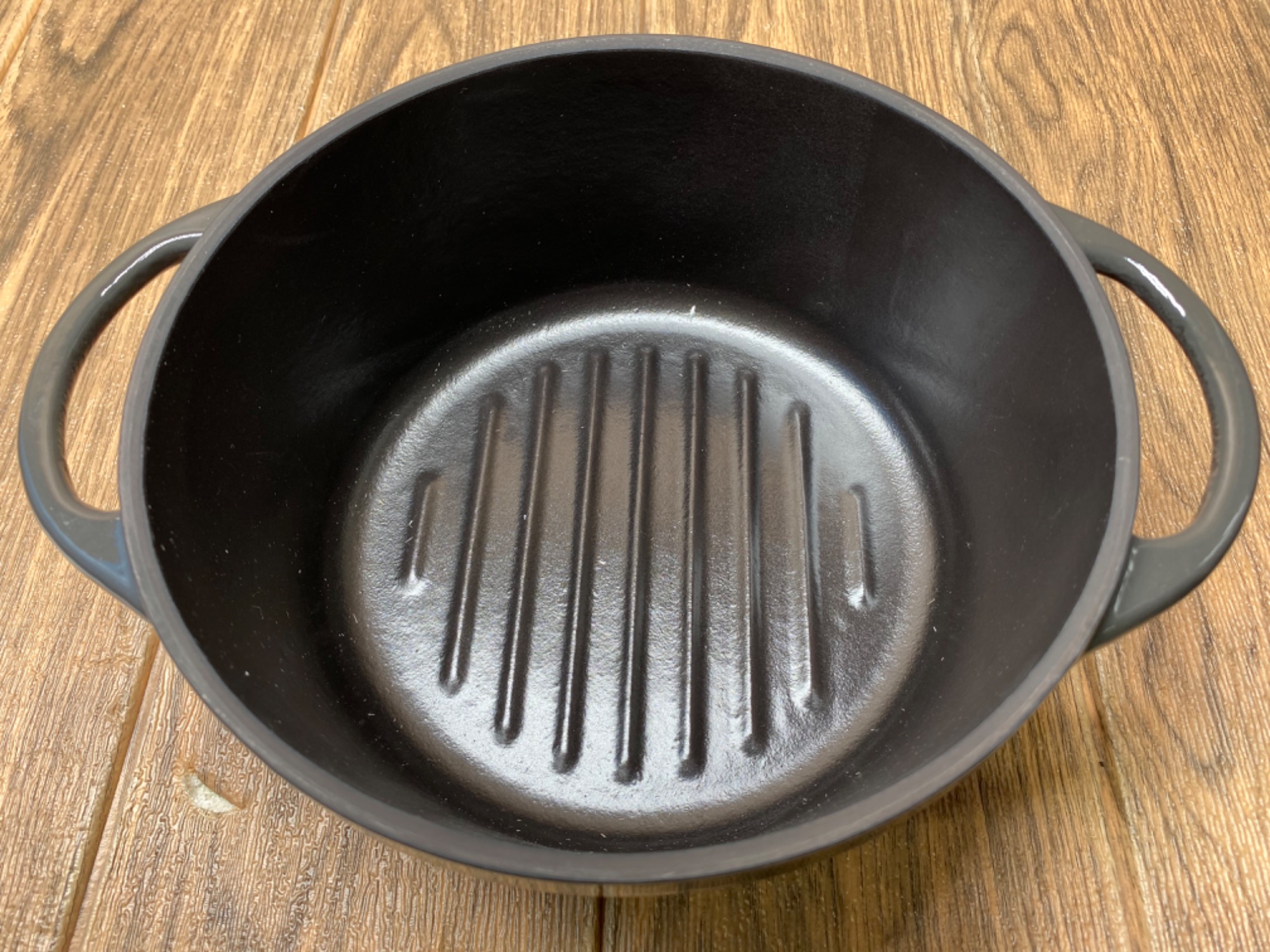 Vermicular(バーミキュラ)×Mercedes Benz(メルセデス・ベンツ