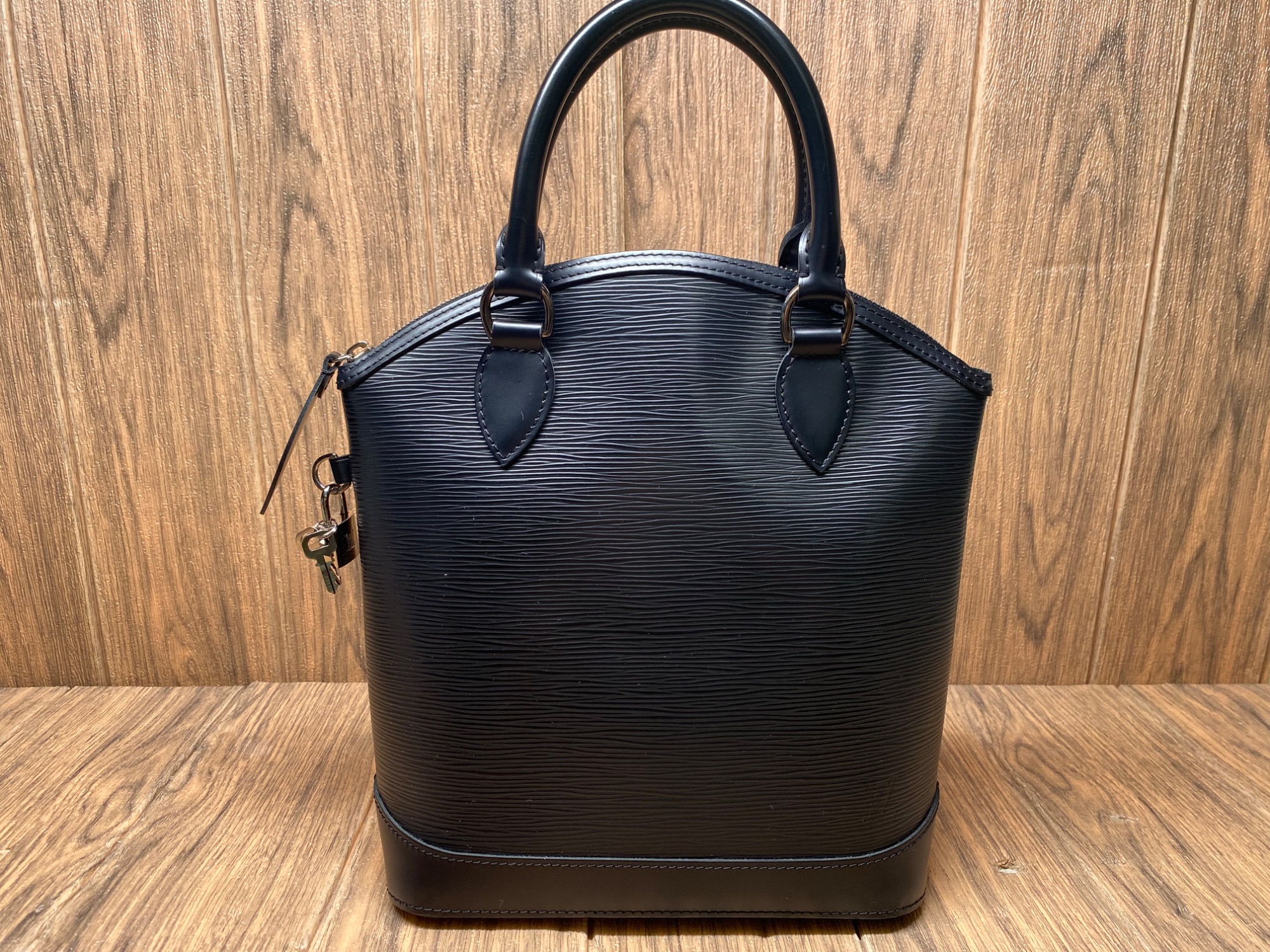 買取強化中] LOUIS VUITTON(ルイ ヴィトン) ロックイット M42292 買取